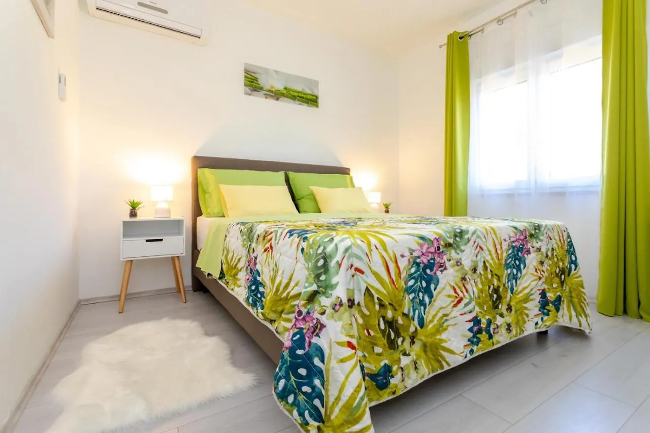 Apartments Mina Malinska Croatia